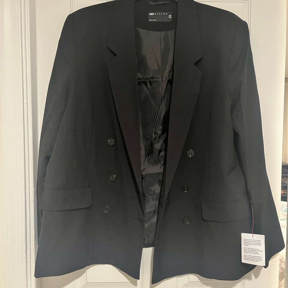 Black Oversized Blazer with Notched Lapels - Picture 5 of 7